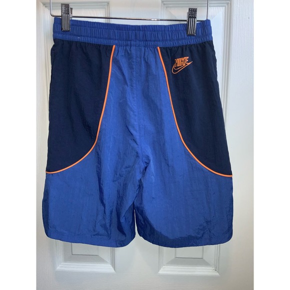 Nike boys windbreaker blue shorts NWT size Med. Pockets. - Picture 3 of 3